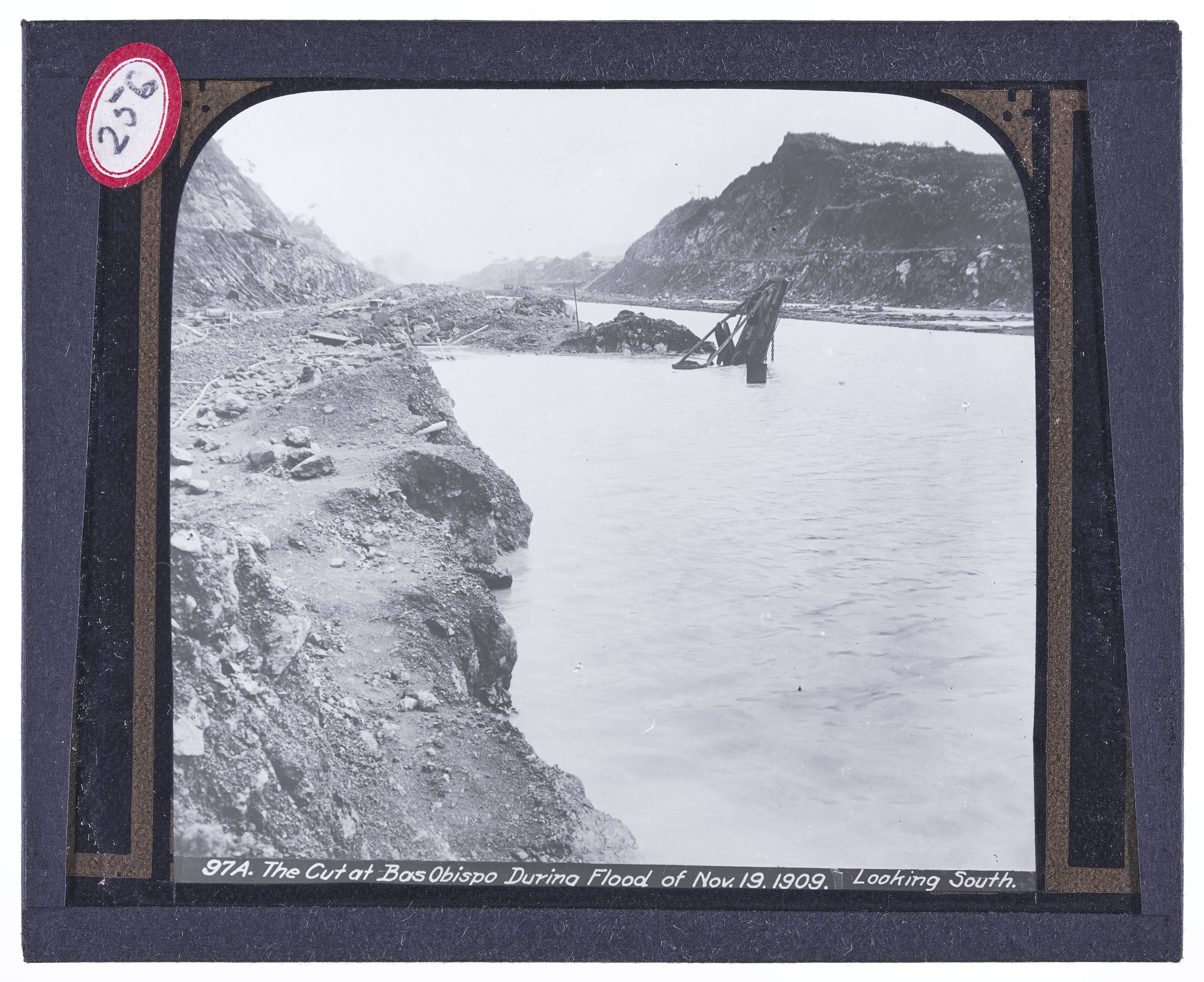 The cut at Bas Obispo during flood of Nov. 12, 1909