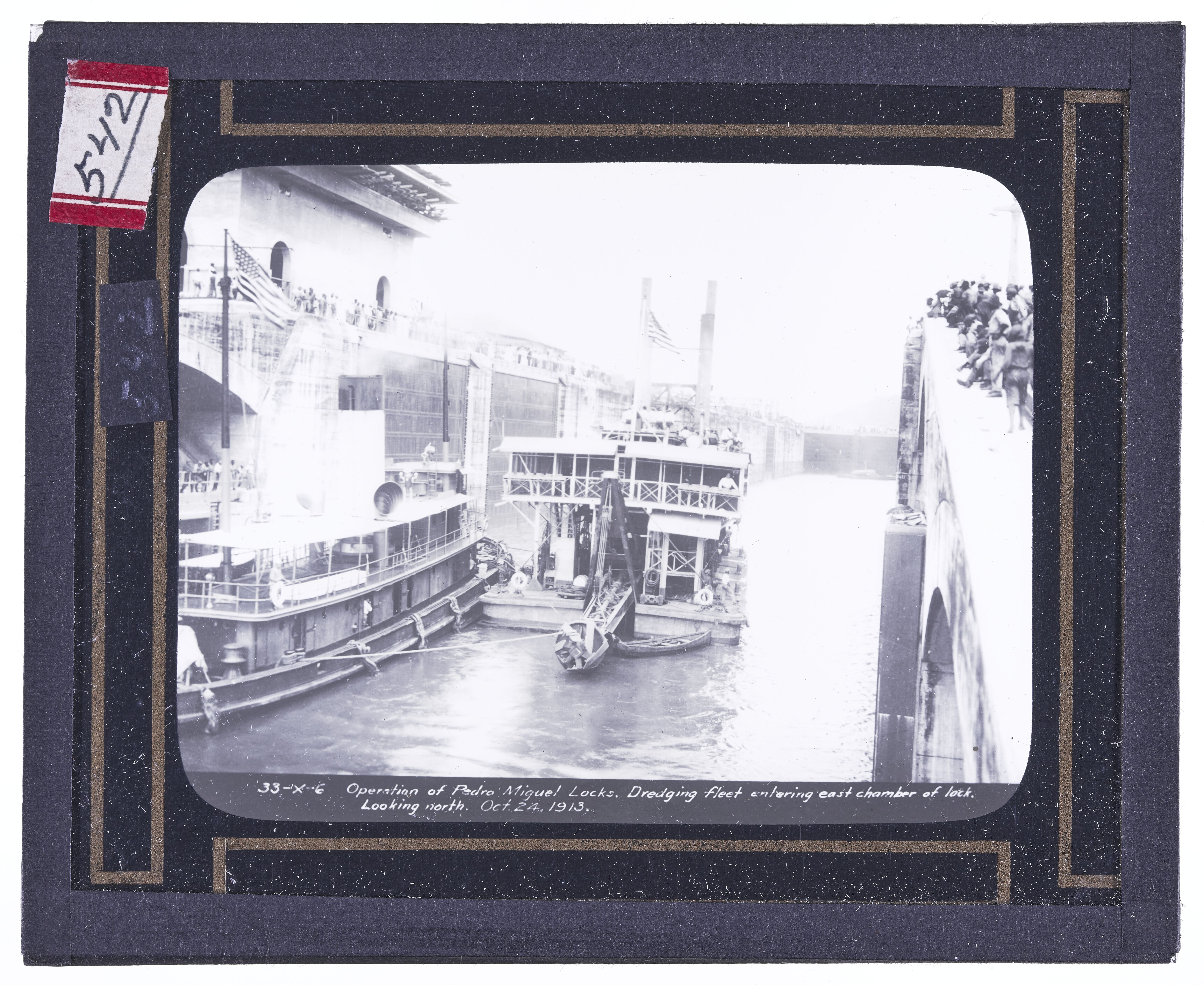 Operation of Pedro Miguel Locks