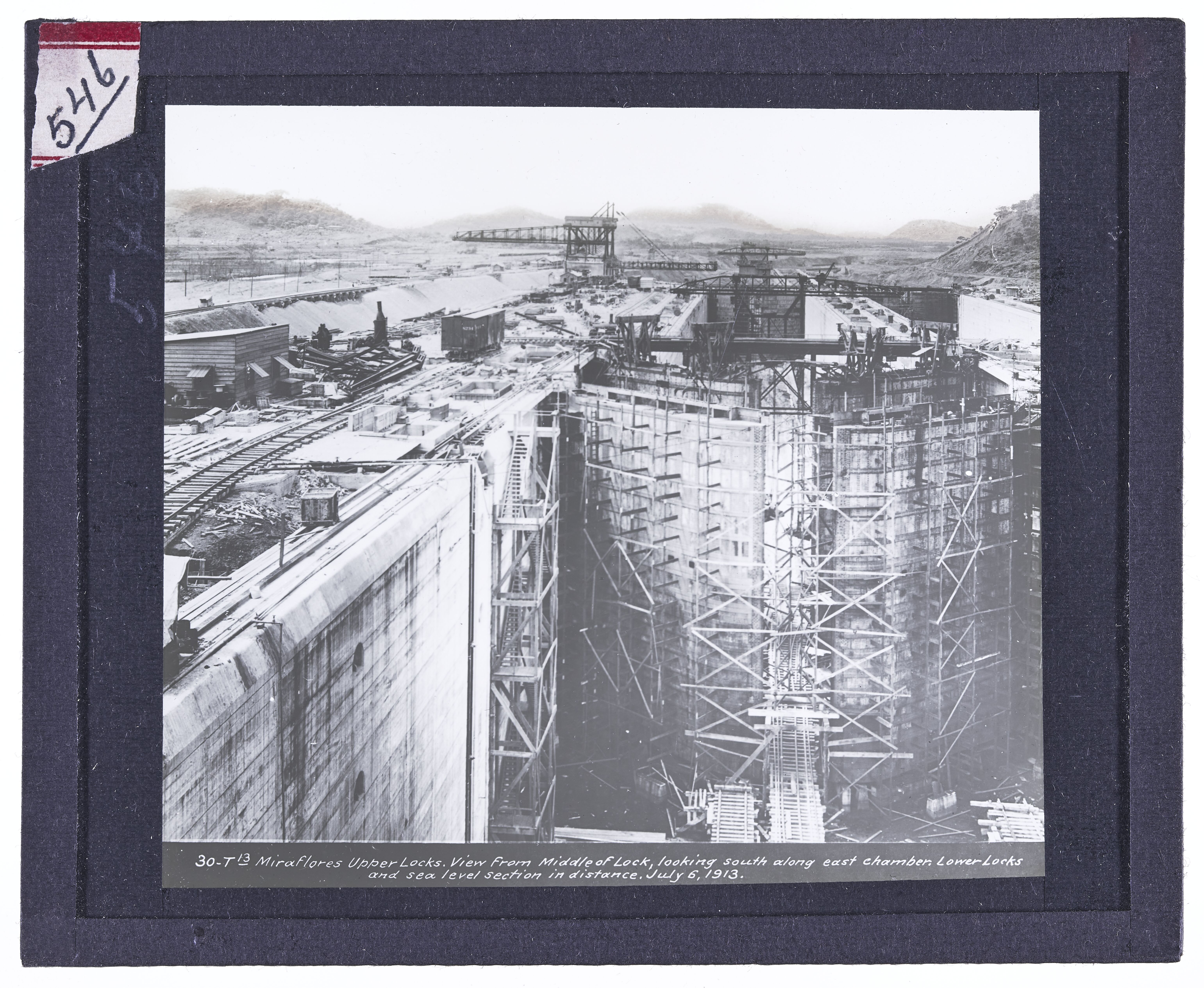 Miraflores Upper locks