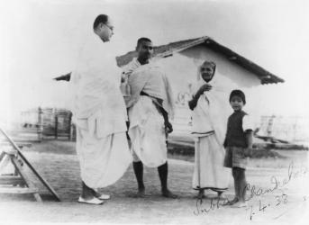 Subhas Chandra Bose visiting Sevagram Ashram
